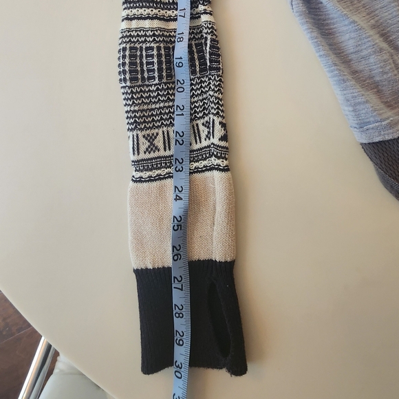 We The Free Layered Sleeve Cuff Cotton Sweater Thermal with Thumbhole - Picture 7 of 9